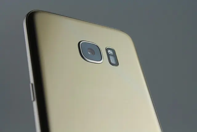 The Ultimate Guide to Smartphone Camera Features
